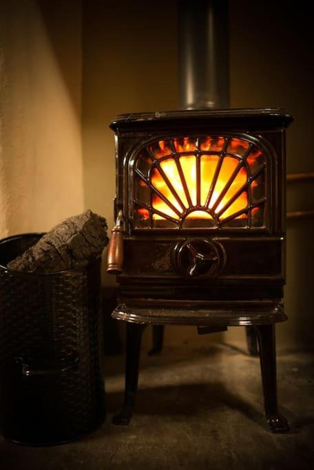 Fermoyle Properties Carleys Cottage Fanore エクステリア 写真