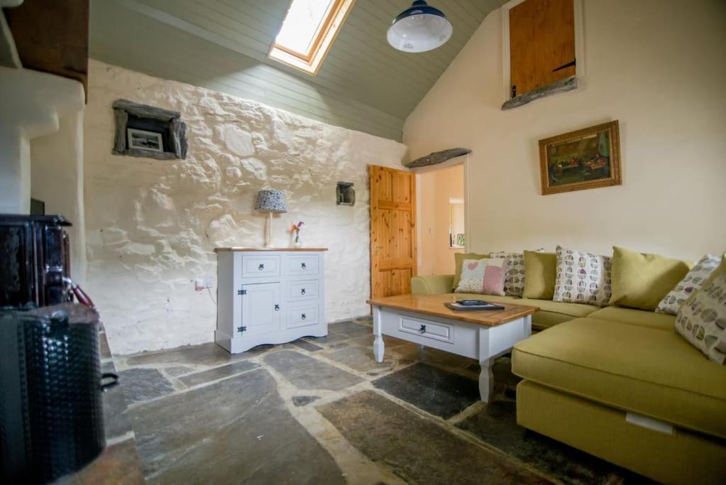 Fermoyle Properties Carleys Cottage Fanore エクステリア 写真